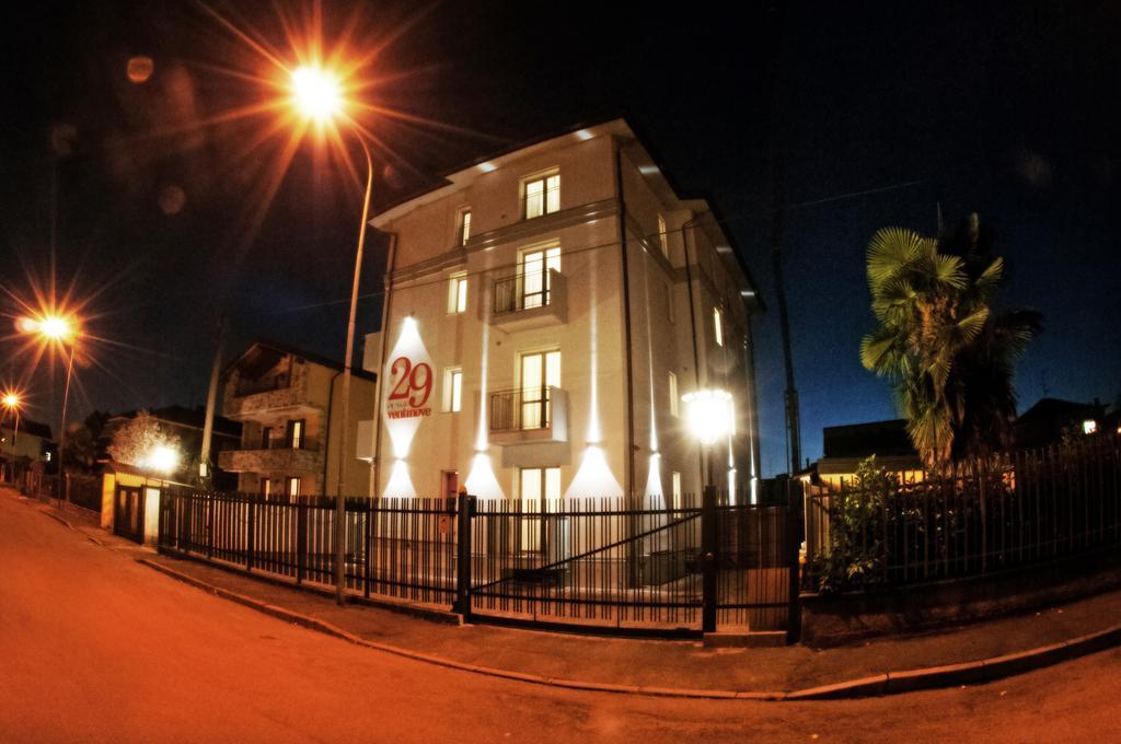 29 Cav Apartments Bollate Exterior photo